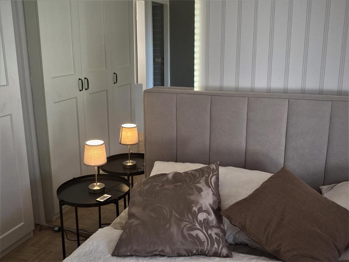 Soraja Apartments Izola Esterno foto